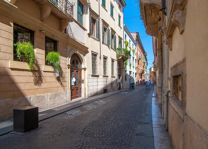 Il Cuscino Di Giulietta 2 Behind The Arena