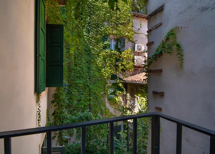 Il Cuscino Di Giulietta 2 Behind The Arena Verona